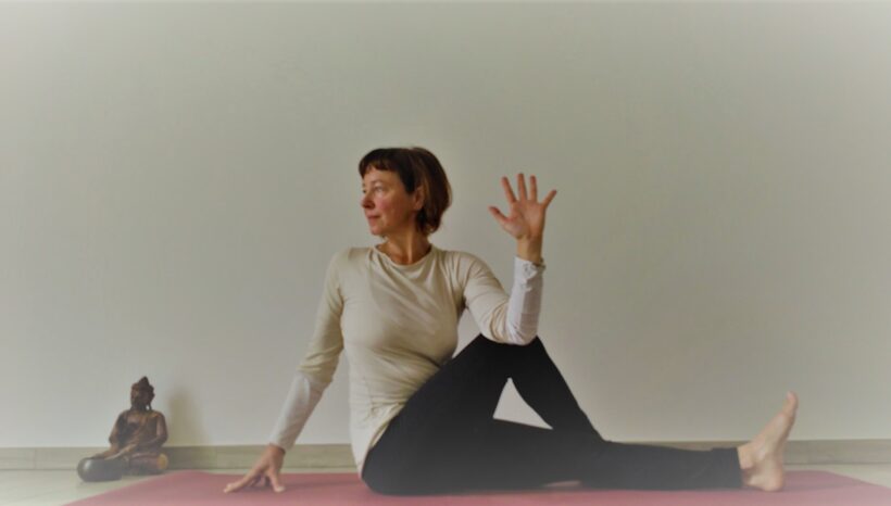 Ardha Matsyendrasana  – La posizione del saggio Matsyendra